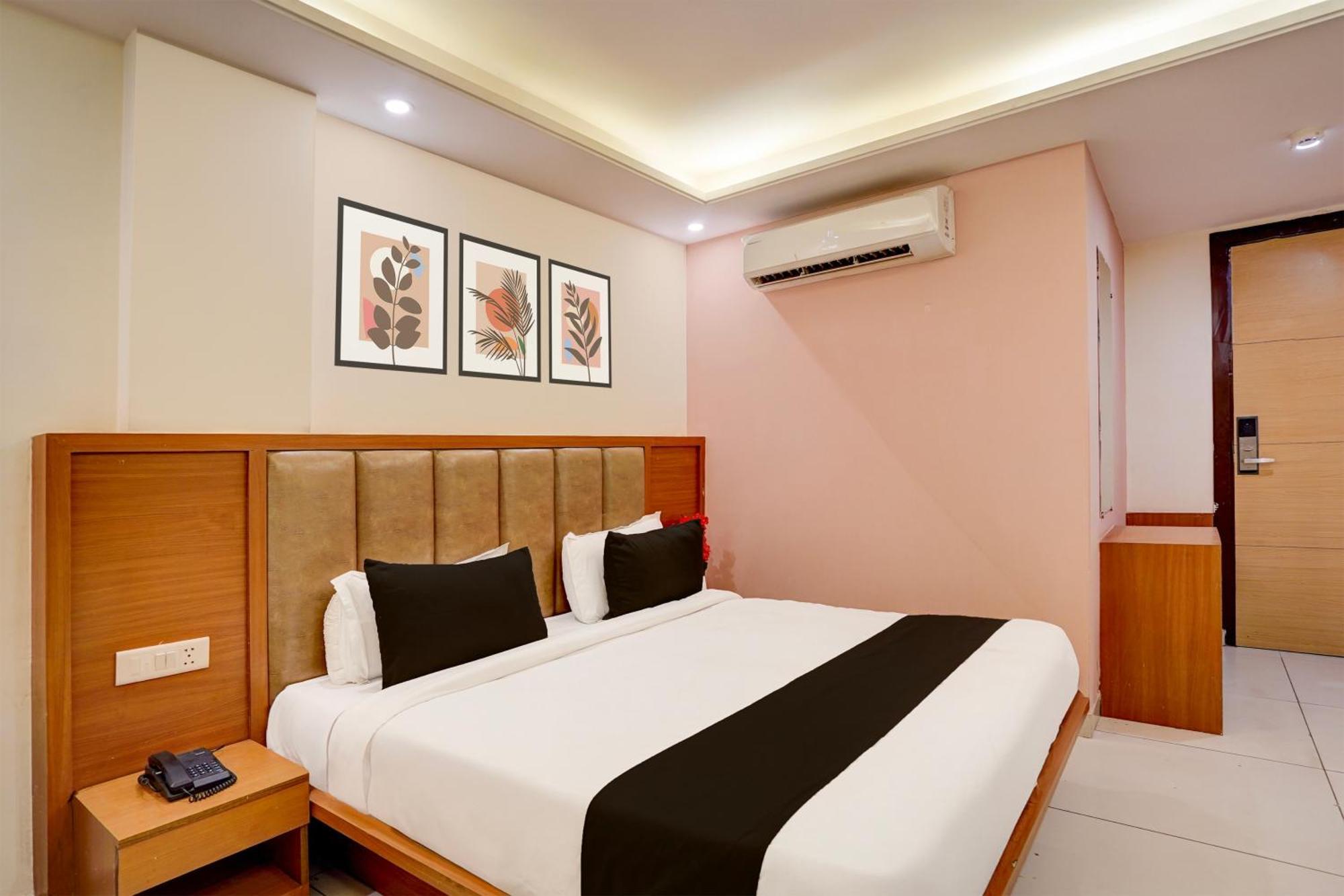 Super Townhouse Airport Road Delhi Nova Deli Exterior foto