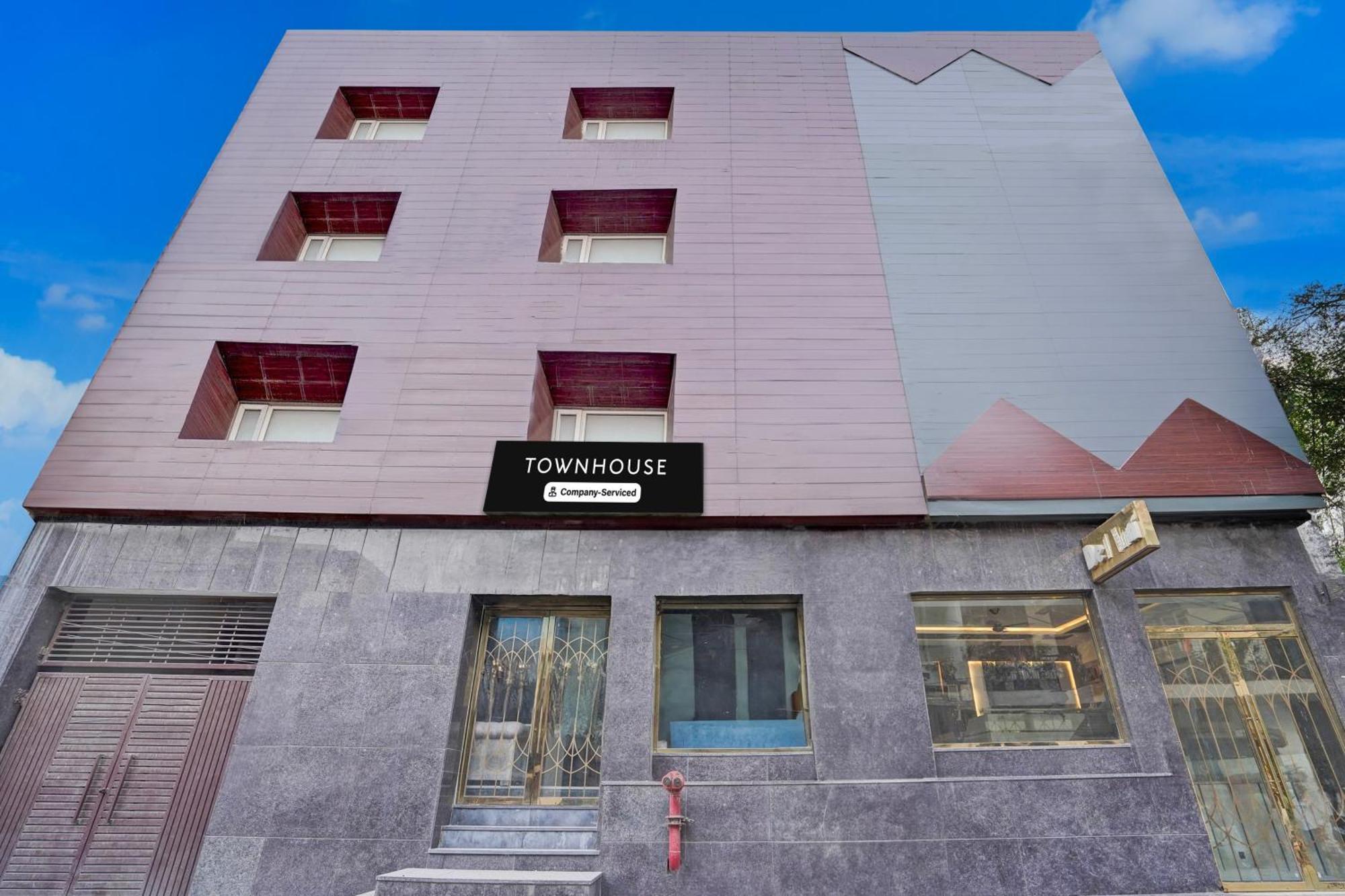Super Townhouse Airport Road Delhi Nova Deli Exterior foto