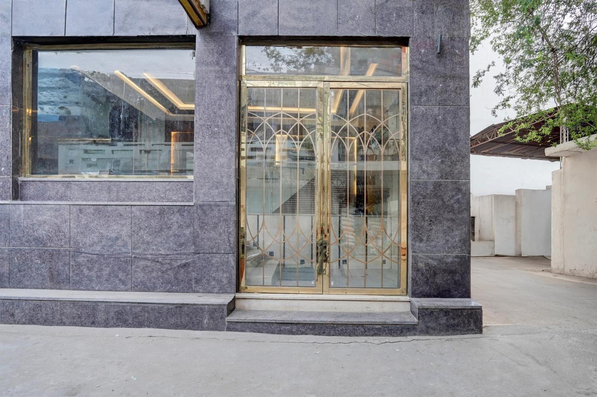 Super Townhouse Airport Road Delhi Nova Deli Exterior foto